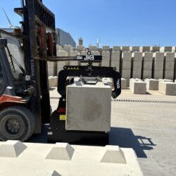 Basculeur E-Power statique pour blocs béton empilables + pince